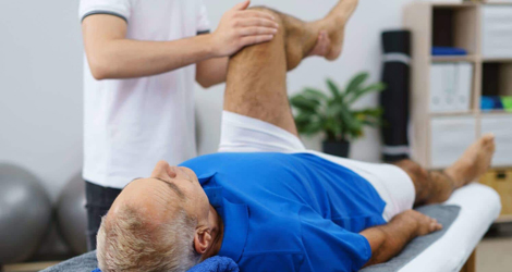4 Reasons to See Your Physiotherapist BEFORE Hip or Knee Surgery